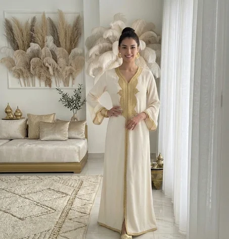 قفطان البيج