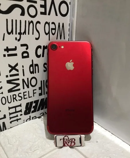 Iphone 7 bon occasion avec garantie مستعمل مع ضمان