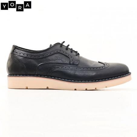 Chaussure noire en cuir réf 064