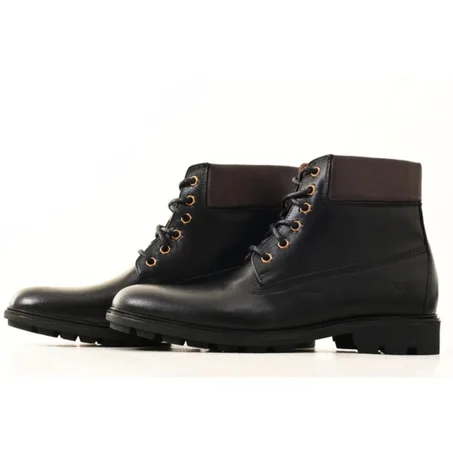 Bottine en cuir noir réf 310