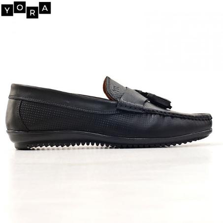 Mocassin noir en cuir Réf 085