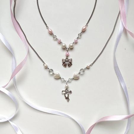 Bow necklaces