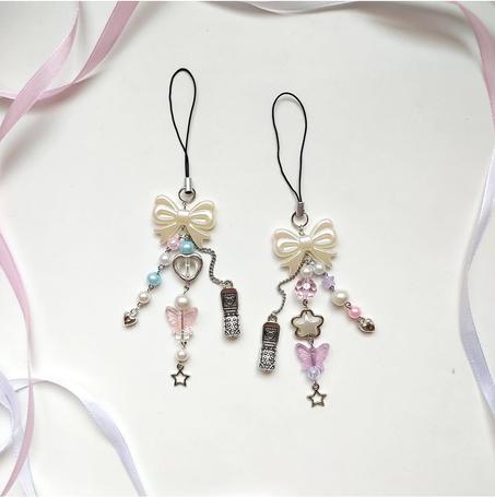 Opération true love phone charms