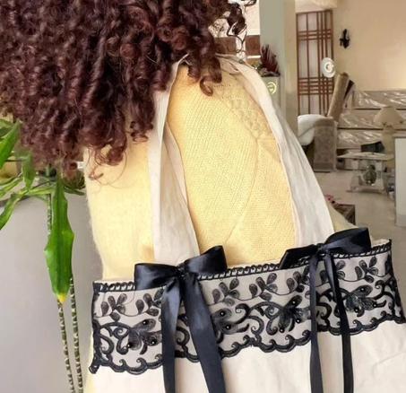 Bow-tifully Yours totebag