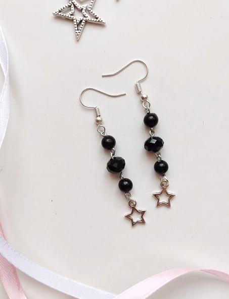 Black star earrings