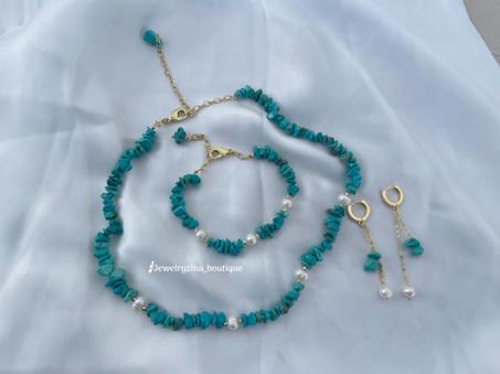 Parure avec pier naturelles