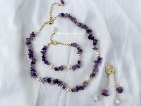 Tres belle parure en vrai pierre