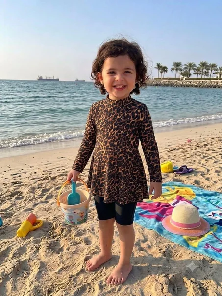 طقم السباحة المحتشم للأطفال