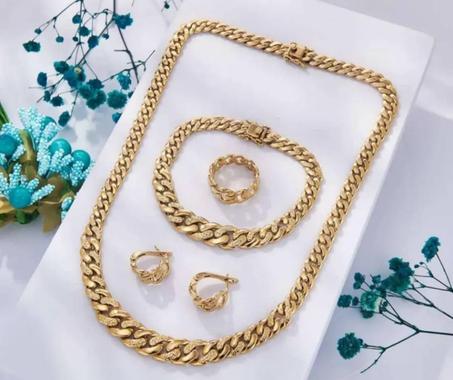 طقم الرادكو المنقوش شبيه الذهب بجودة عالية