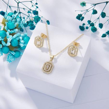 أطقم فاخرة سنسلة وحلقات أنيقة