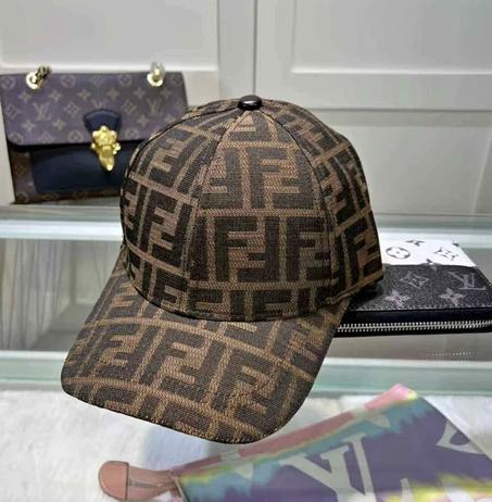 Casquettes Fendi 2025