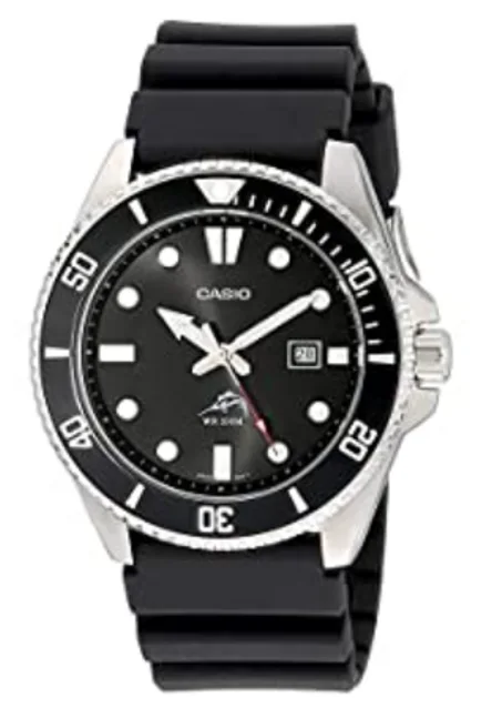 ساعة يد للرجال من كاسيو