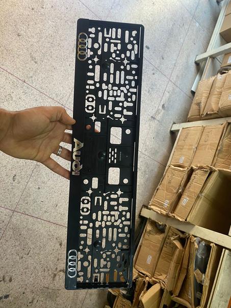 🚘**حامل لوحة ترخيص فاخر لمختلف العلامات التجارية الرائدة**🚘