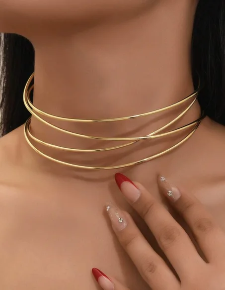 ✨ Collier multicouche « Audace Élégante » – Brillez Sans Effort ✨