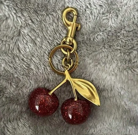 🍒 Cherry Charm – le détail fruité qui fait craquer !🍒✨