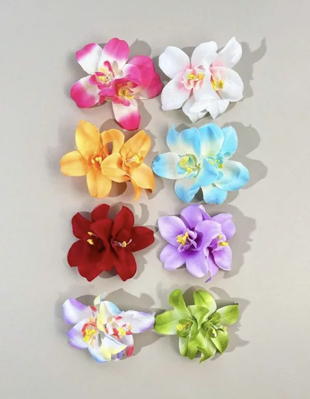 Pinces à cheveux avec fleur hawaïenne 🌺 Une touche florale, un effet magique 💫