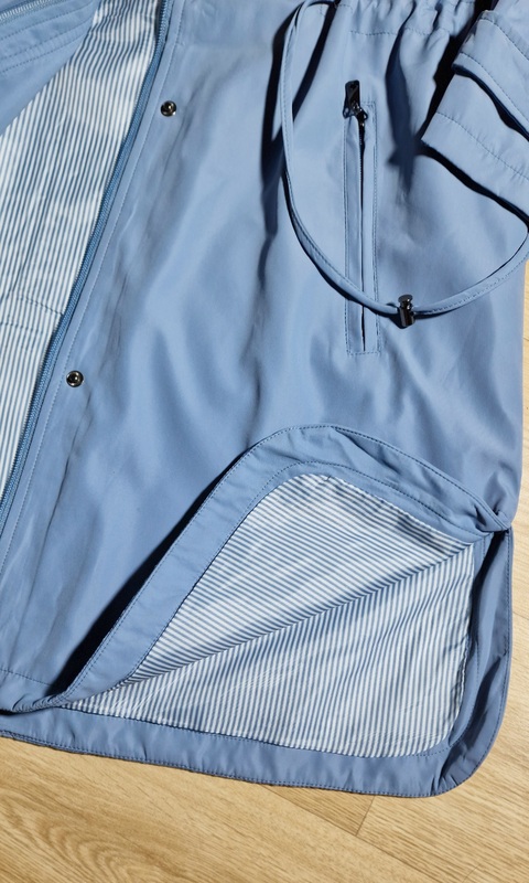 معطف أزرق سماوي