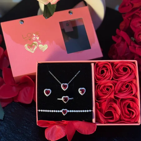 Coffret Cœur d’Amour – Parure Rouge Étincelante