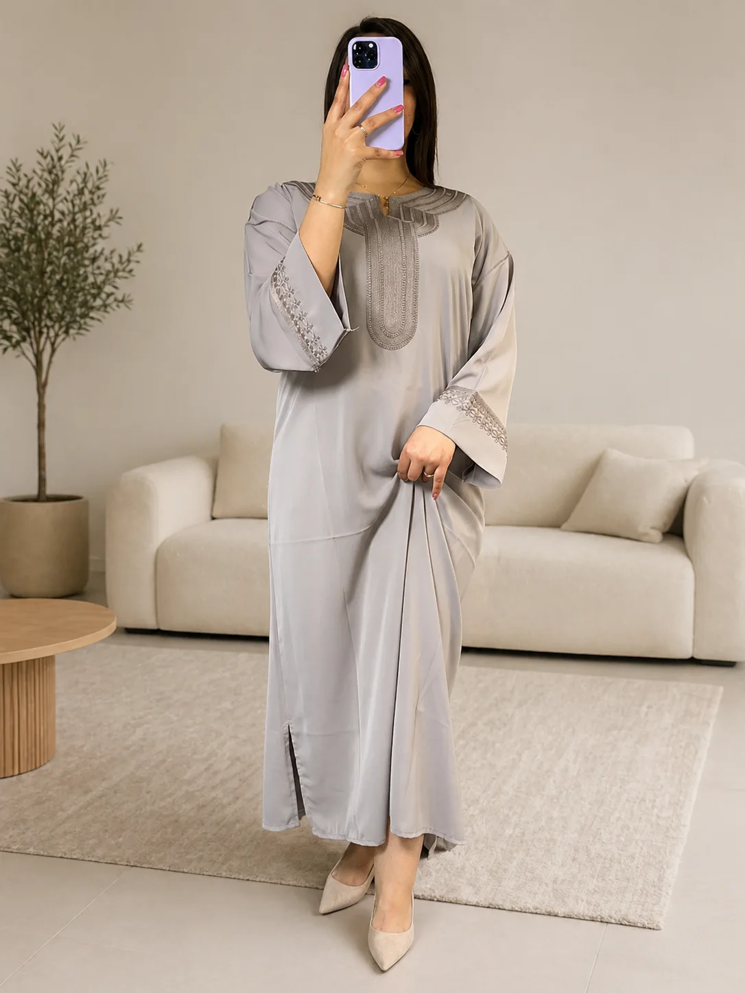 كندورة أنيقة وغاية في الروعة