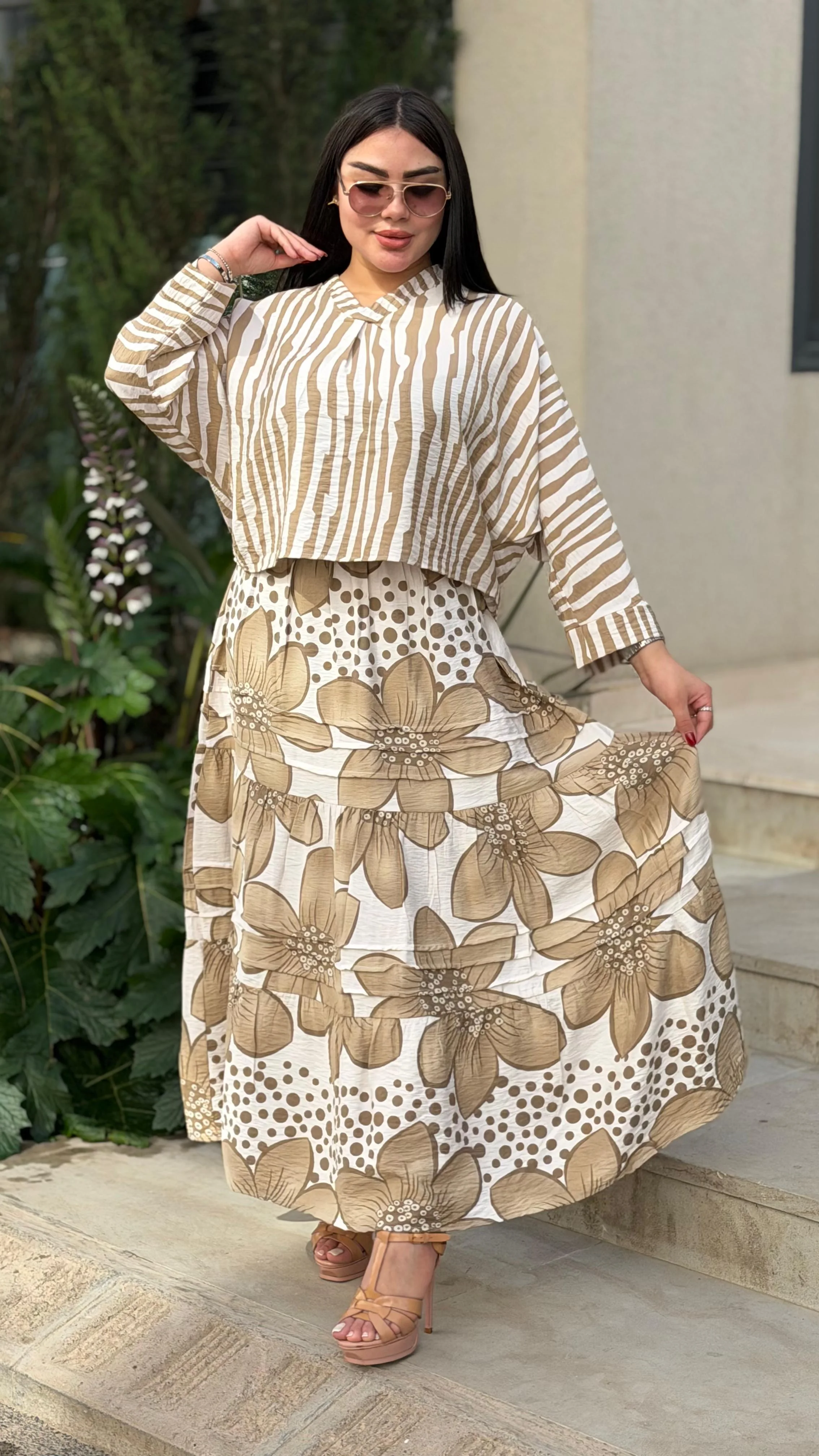BEIGE