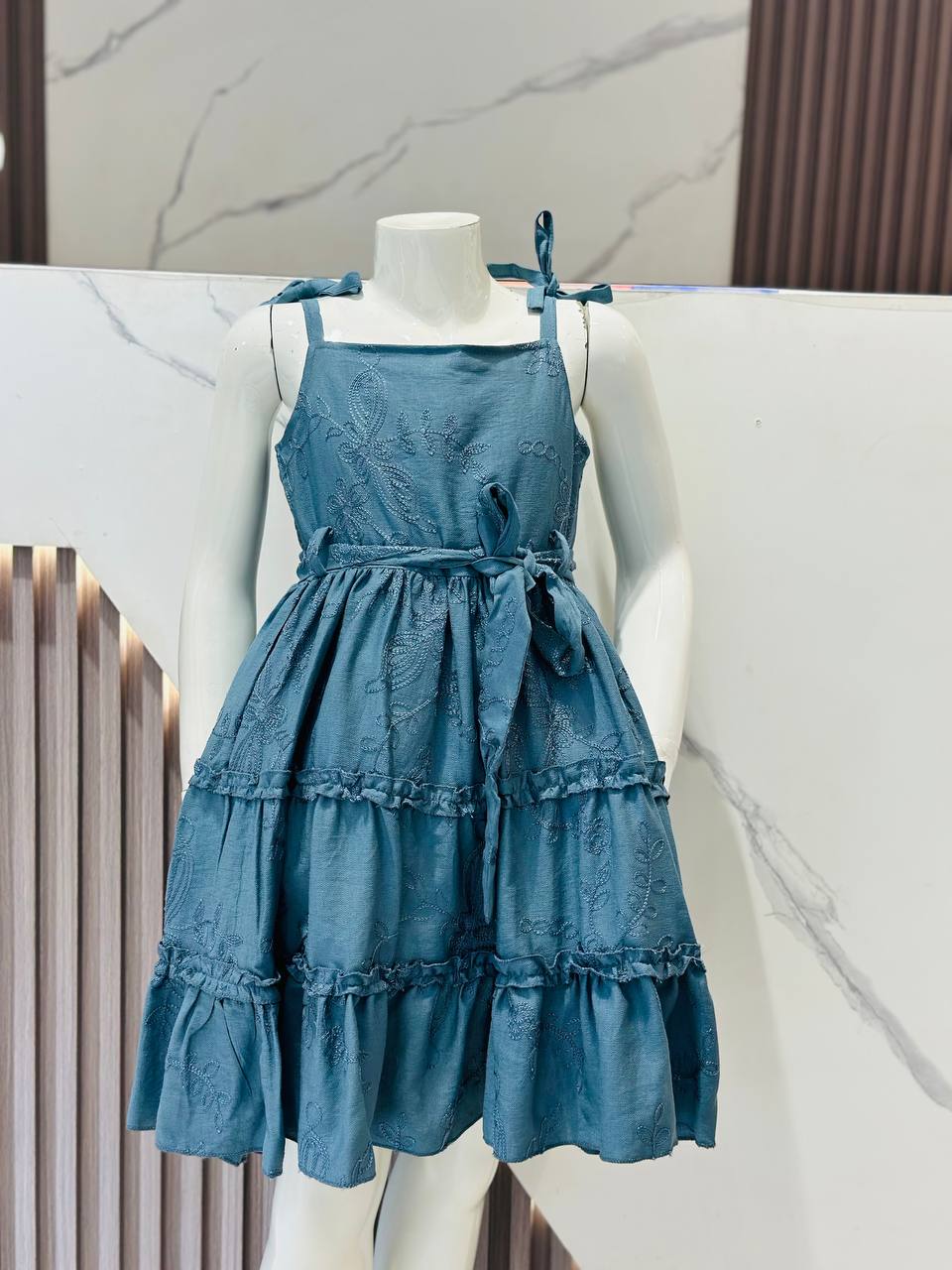 ROBE R_109