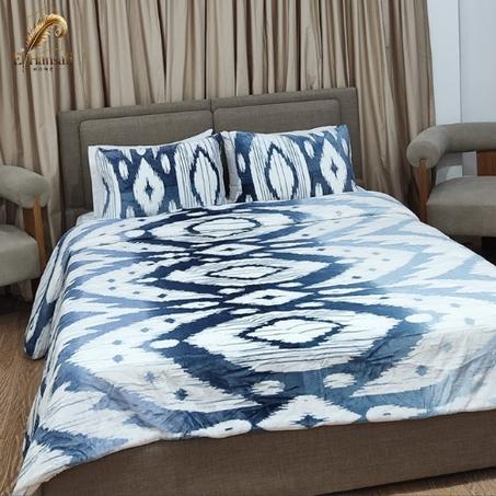 COUVRE-LIT / MILA ROSA