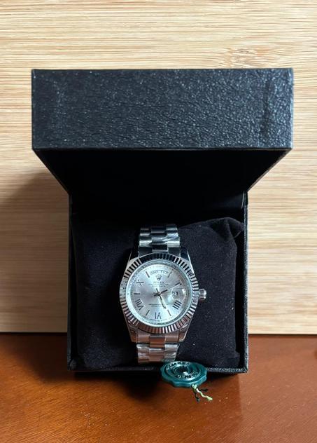 𝐑𝐎𝐋𝐄𝐗 𝐍𝐢𝐛𝐨𝐬𝐢 𝐰𝐡𝐢𝐭𝐞