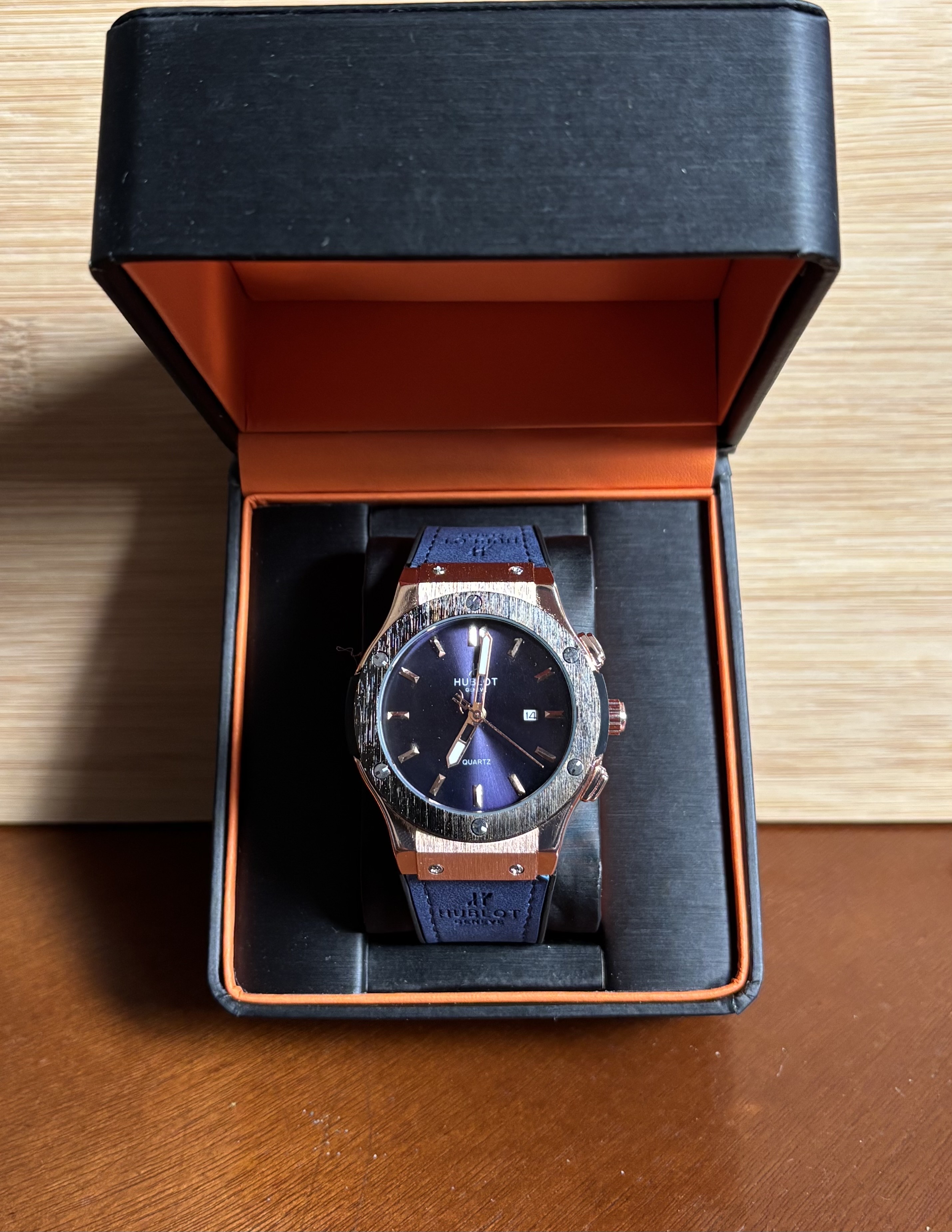 𝐇𝐔𝐁𝐋𝐎𝐓 𝐁𝐋𝐄𝐔