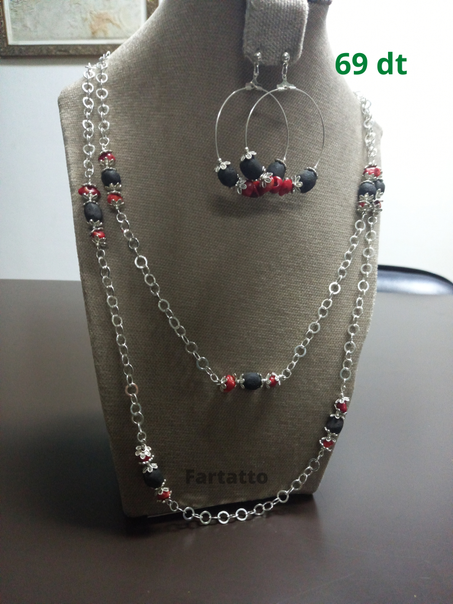 Collier et boucles d'oreilles en ambre