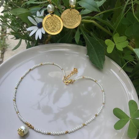 Collier et boucles d'oreilles
