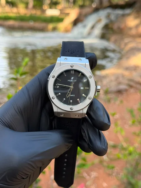 HUBLOT  NOIR SIMPLE