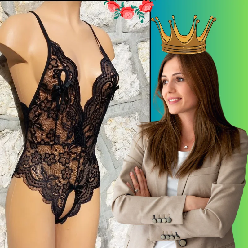 ملابس نسائية داخلية