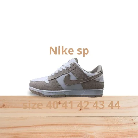 حذاء للرجال