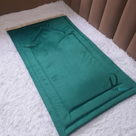 سجادة صلاة مبطنة