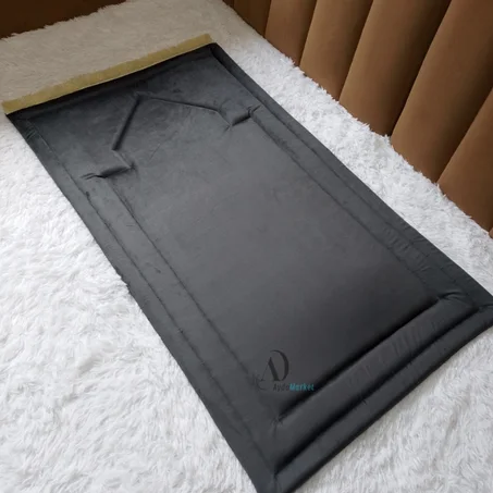 سجادة صلاة مبطنة