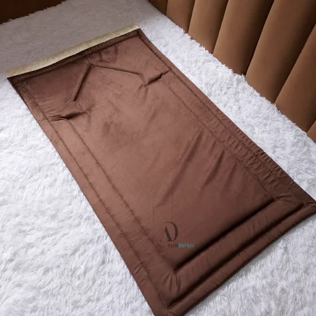 سجادة صلاة مبطنة