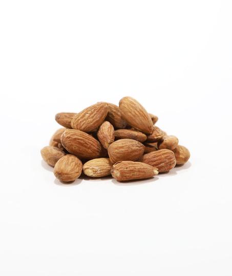 لوز محمص بدون ملح