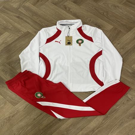 بدلة المنتخب المغربي البيضاء