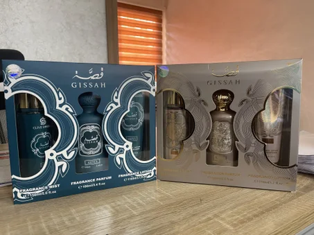 باك "الهمّة والشان" من قصة (Gissah): مجموعات عطرية فاخرة (للرجال وللنساء) – 3 قطع فكل علبة (عطر، معطر جسم، ولوشن) لريحة فواحة كتدوم طويلاً!