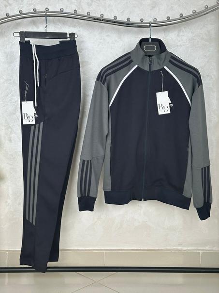 ensemble ADD Bleu marine avec deux choix 2025