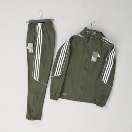 New ensemble ADD Vert Bouteille avec Trois Bandes Blanches 2025 high-quality