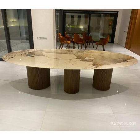 Table en Céramique Italienne 2m95 sur 1m55 Forme ovale