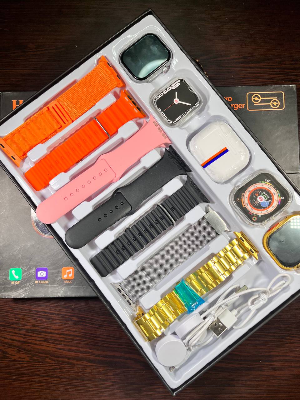 montres connectée ultra2 avec Série 9 + 7 bracelets + écouteurs + 2 protège montre