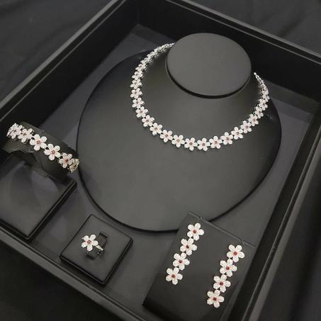 الاكسسوار و الهدايا