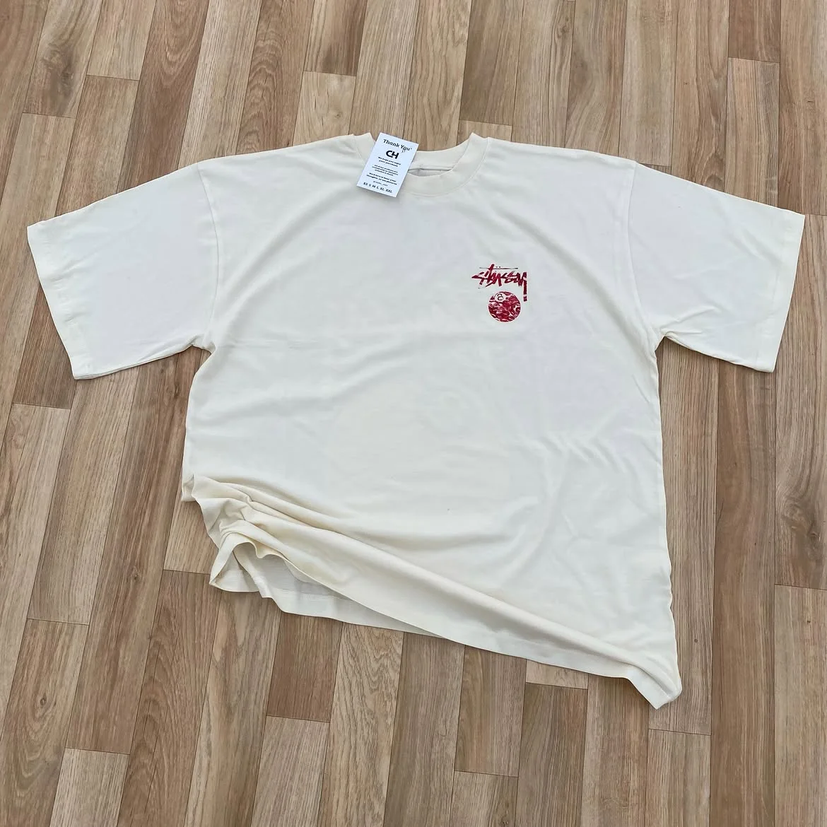 RED 8 T-SHIRT