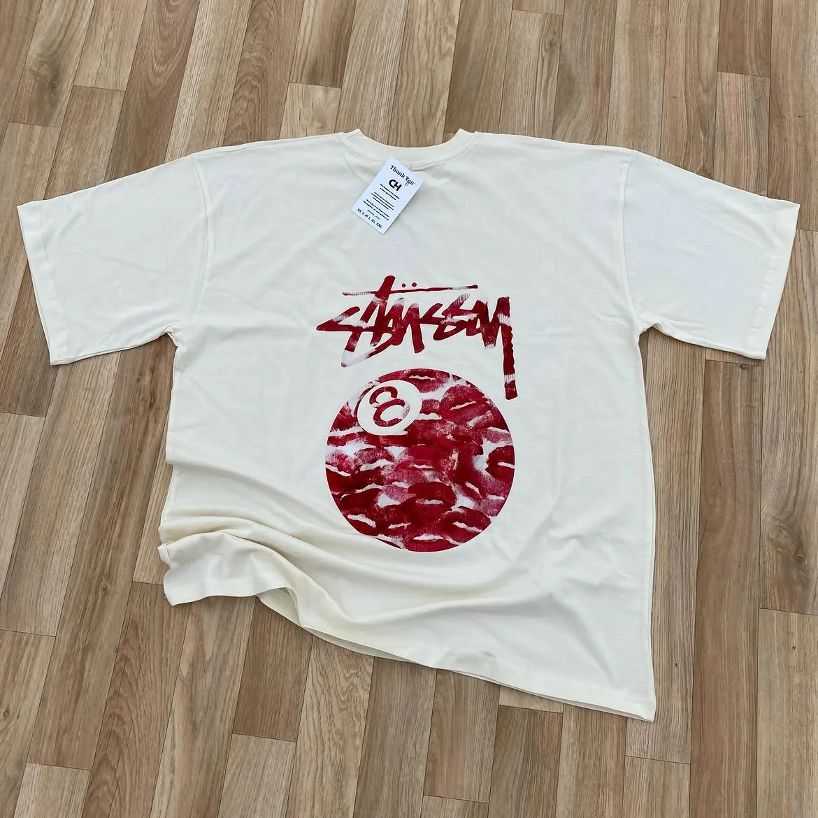 RED 8 T-SHIRT