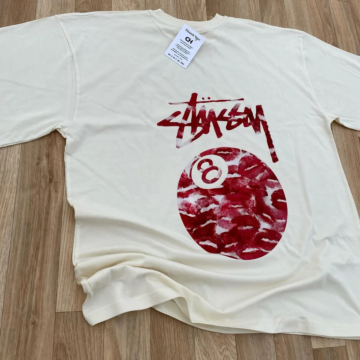 RED 8 T-SHIRT