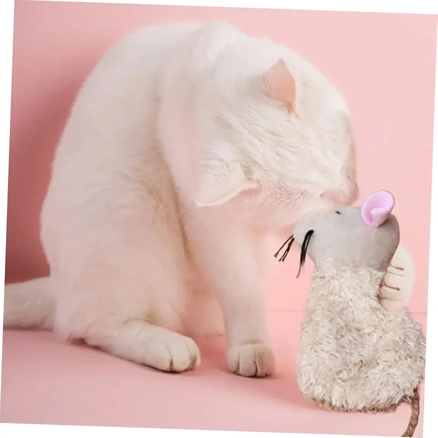 Jouet en forme de souris douce pour chats qui émet un bruit froissé lorsqu'on joue avec