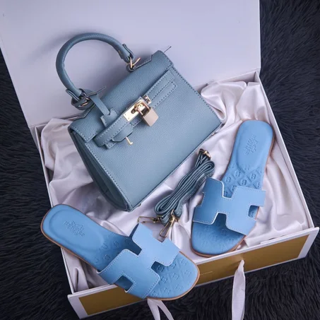 Pack Élégance – صاك + صندالة 👡👜