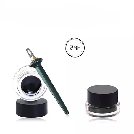 كحل آيلاينر مع أداة تطبيقه